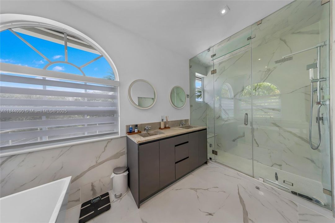 Active With Contract: $2,290,000 (5 beds, 3 baths, 3812 Square Feet)