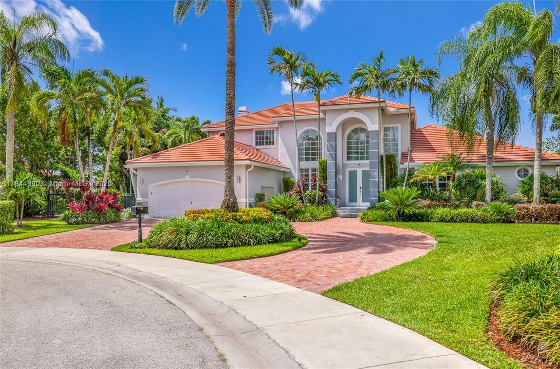 Active With Contract: $2,290,000 (5 beds, 3 baths, 3812 Square Feet)