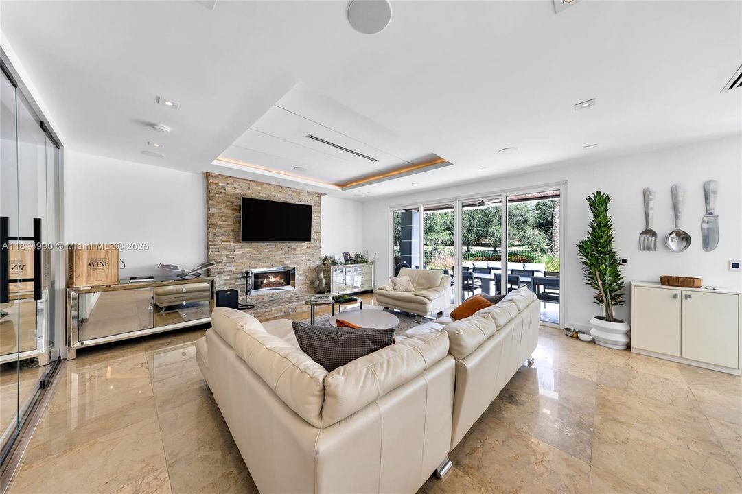 Active With Contract: $2,290,000 (5 beds, 3 baths, 3812 Square Feet)