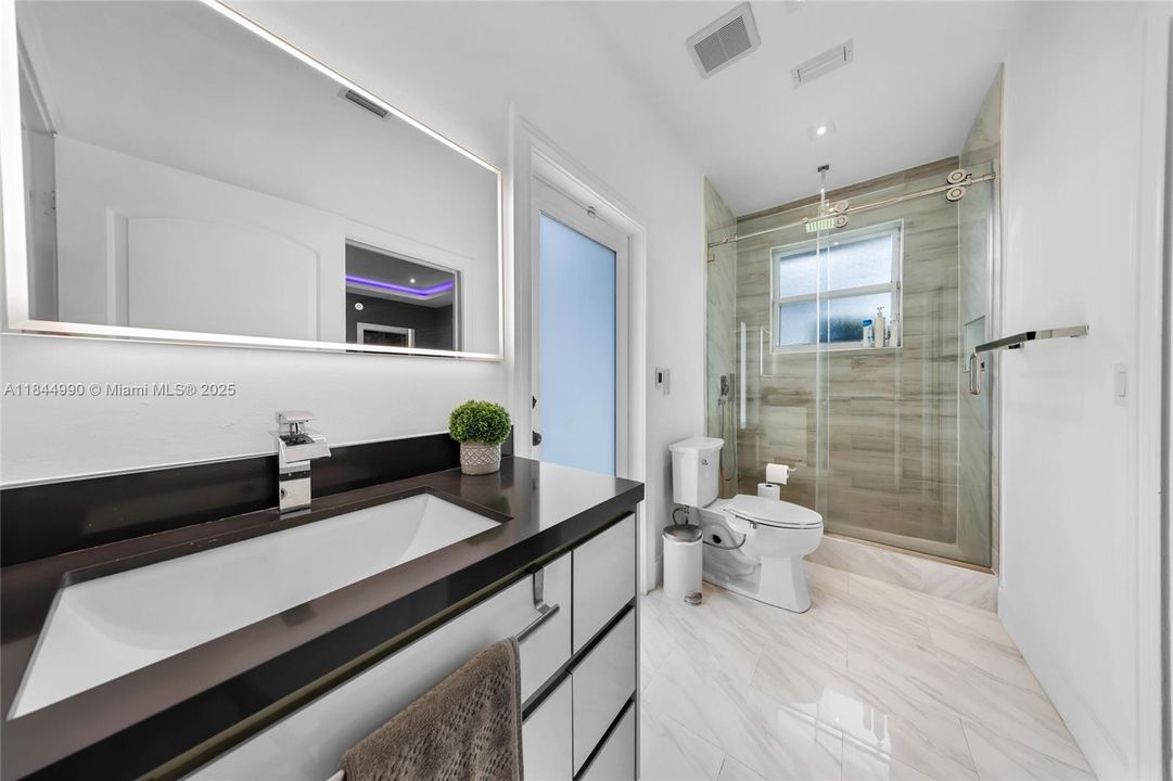 Active With Contract: $2,290,000 (5 beds, 3 baths, 3812 Square Feet)