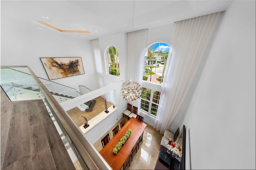 Active With Contract: $2,290,000 (5 beds, 3 baths, 3812 Square Feet)