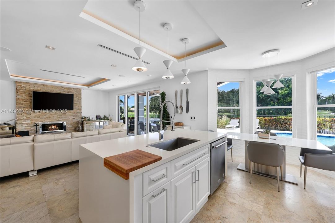 Active With Contract: $2,290,000 (5 beds, 3 baths, 3812 Square Feet)