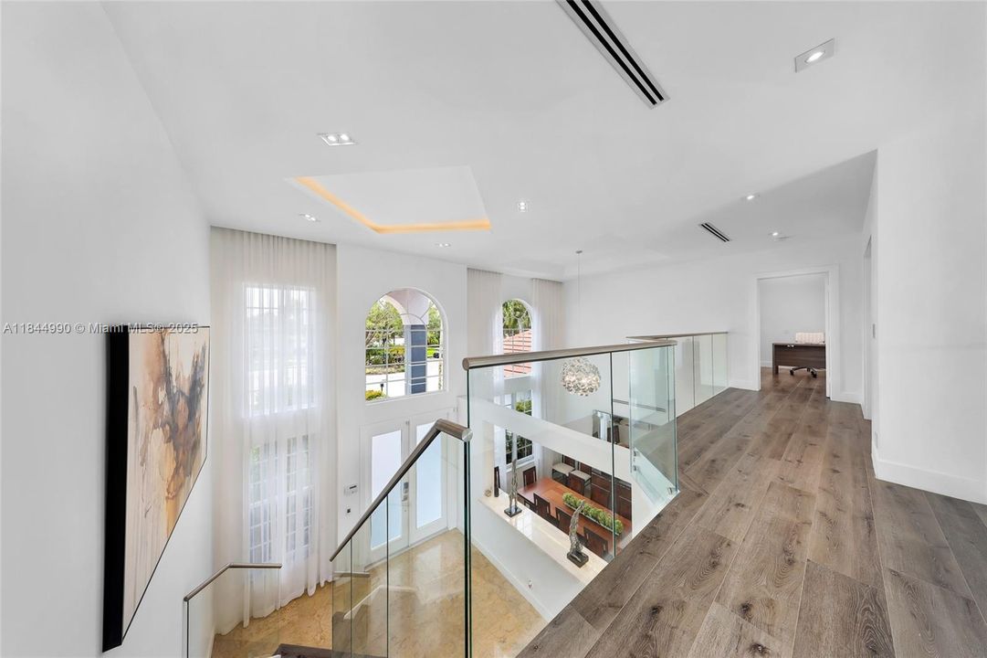 Active With Contract: $2,290,000 (5 beds, 3 baths, 3812 Square Feet)