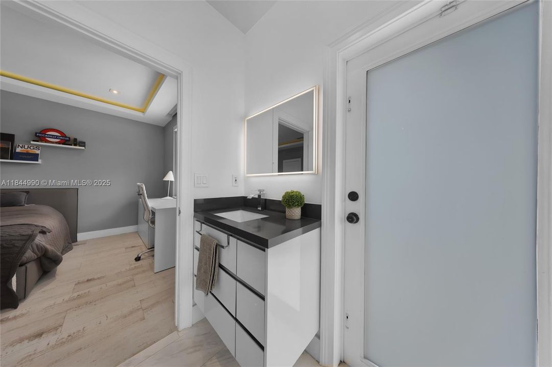 Active With Contract: $2,290,000 (5 beds, 3 baths, 3812 Square Feet)