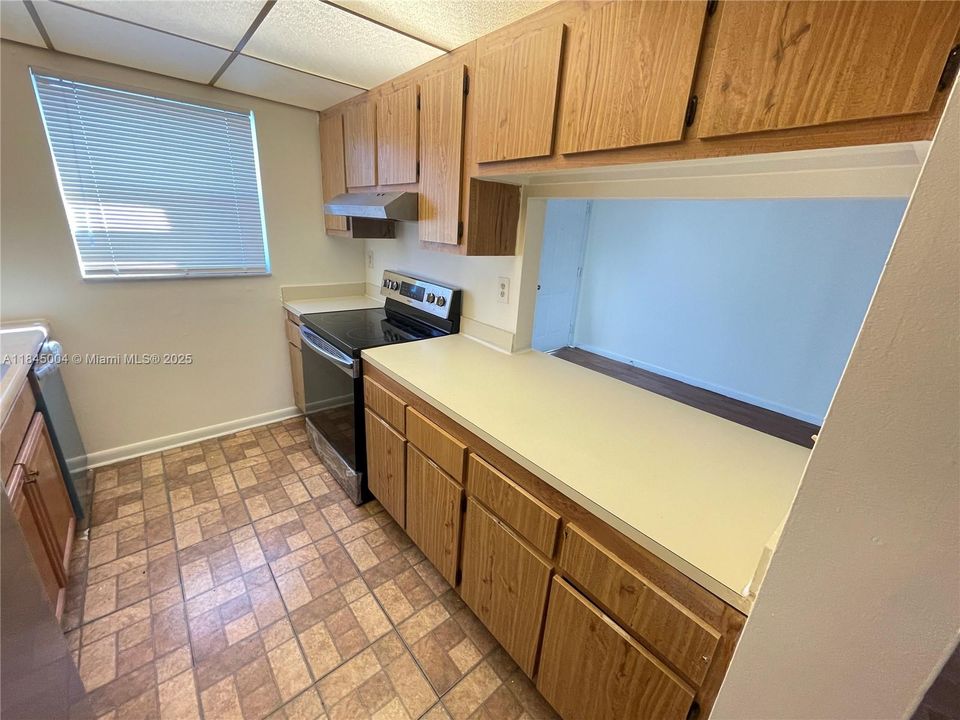 Vendido Recientemente: $135,000 (1 camas, 1 baños, 775 Pies cuadrados)