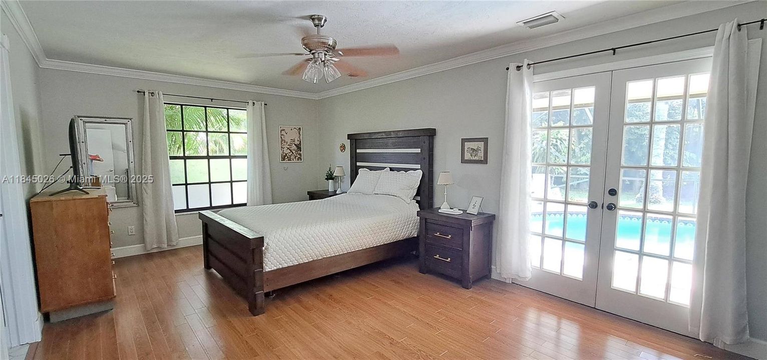 Recently Rented: $4,000 (3 beds, 2 baths, 2112 Square Feet)