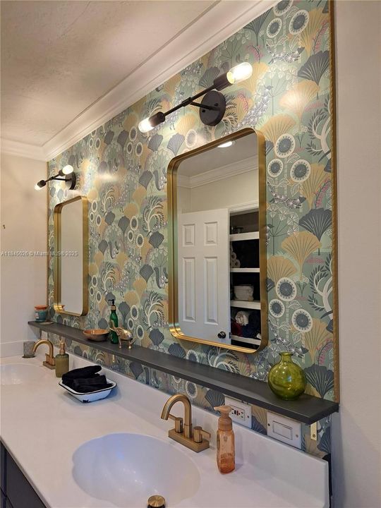 Recently Rented: $4,000 (3 beds, 2 baths, 2112 Square Feet)