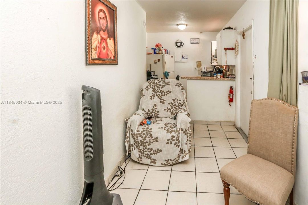 待售: $599,999 (0 贝兹, 0 浴室, 1200 平方英尺)