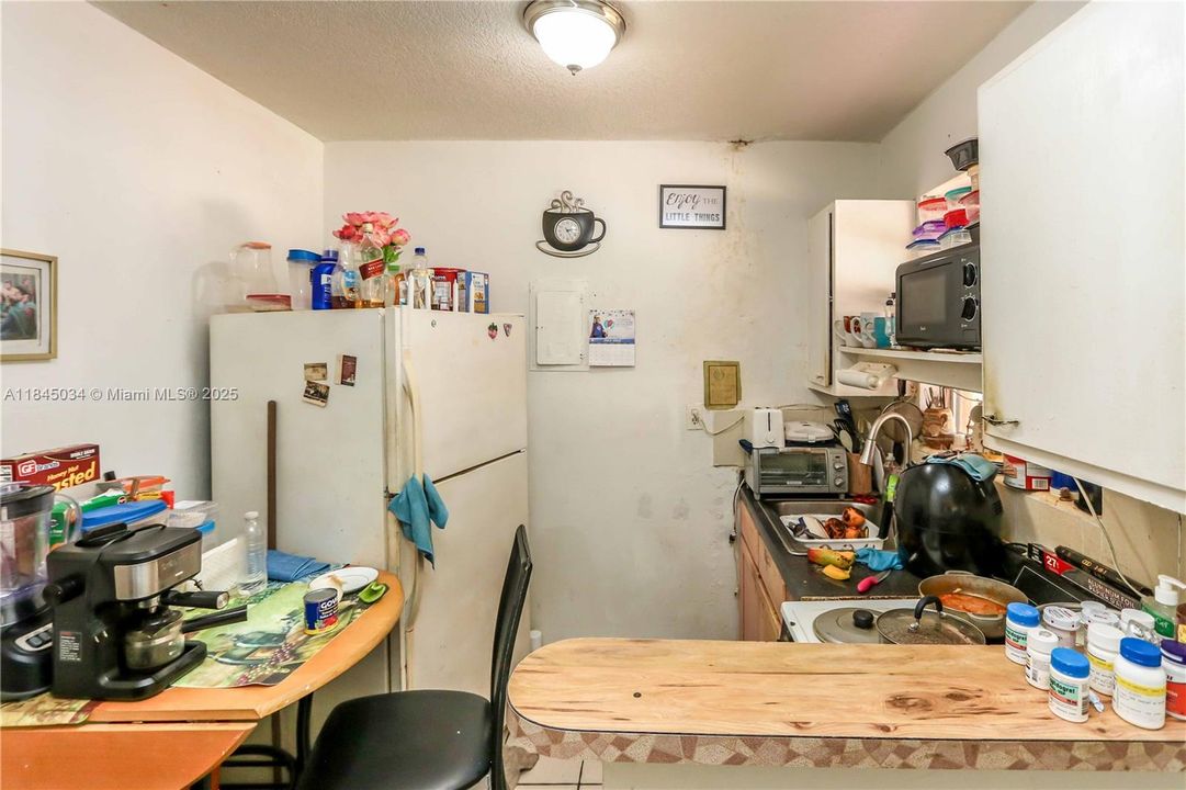 待售: $599,999 (0 贝兹, 0 浴室, 1200 平方英尺)