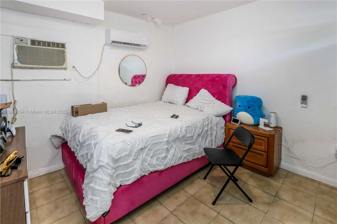 待售: $599,999 (0 贝兹, 0 浴室, 1200 平方英尺)