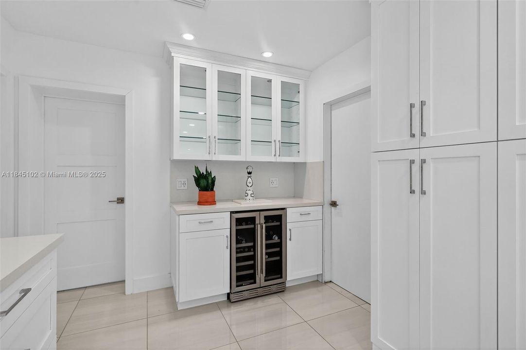 Recently Sold: $1,695,000 (4 beds, 4 baths, 3332 Square Feet)