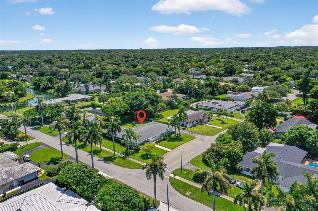 Recently Sold: $1,695,000 (4 beds, 4 baths, 3332 Square Feet)