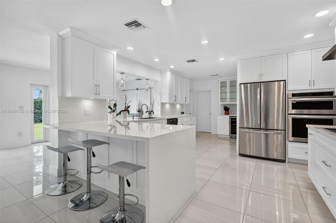 Recently Sold: $1,695,000 (4 beds, 4 baths, 3332 Square Feet)