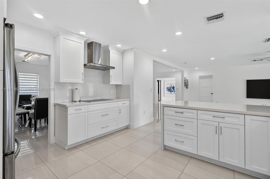 Recently Sold: $1,695,000 (4 beds, 4 baths, 3332 Square Feet)