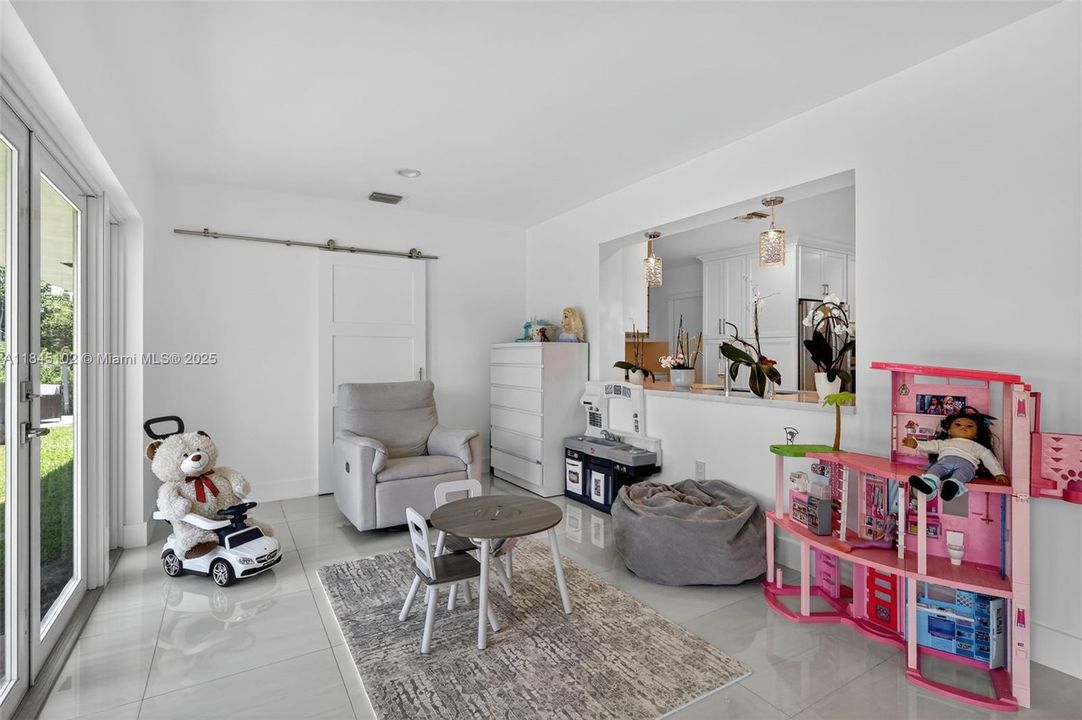 Recently Sold: $1,695,000 (4 beds, 4 baths, 3332 Square Feet)