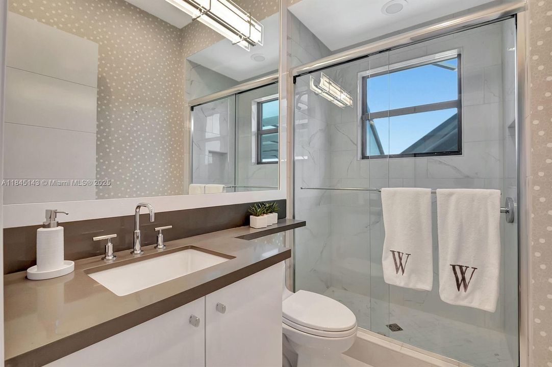 Recently Rented: $50,000 (6 beds, 6 baths, 8083 Square Feet)