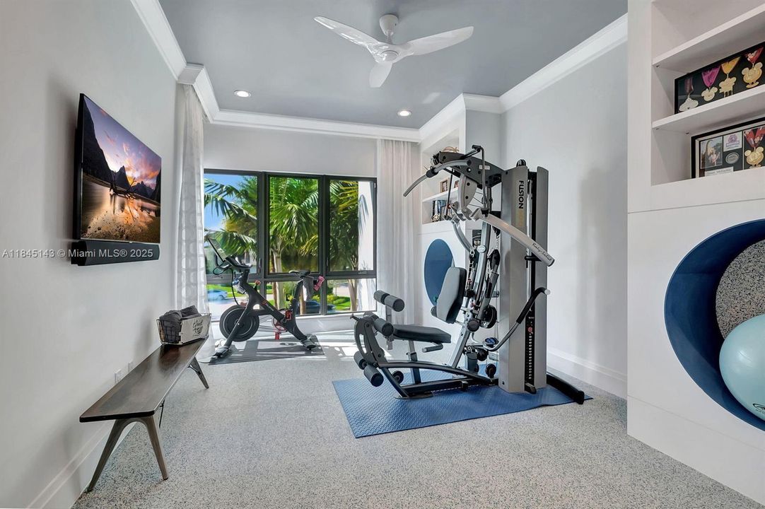 Recently Rented: $50,000 (6 beds, 6 baths, 8083 Square Feet)