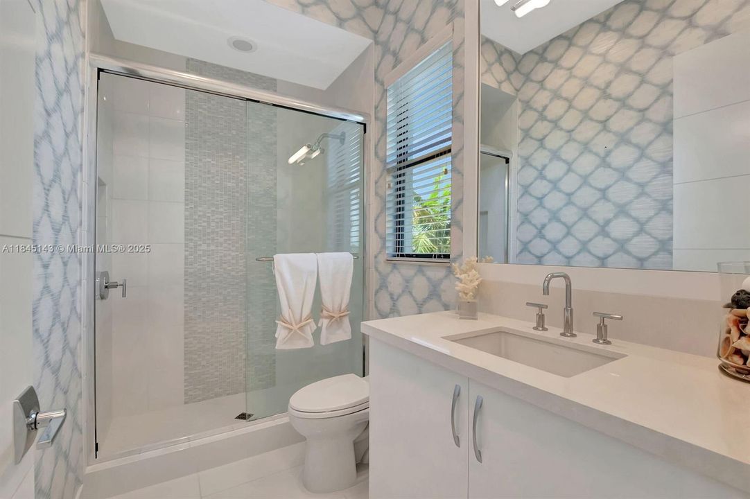 Recently Rented: $50,000 (6 beds, 6 baths, 8083 Square Feet)
