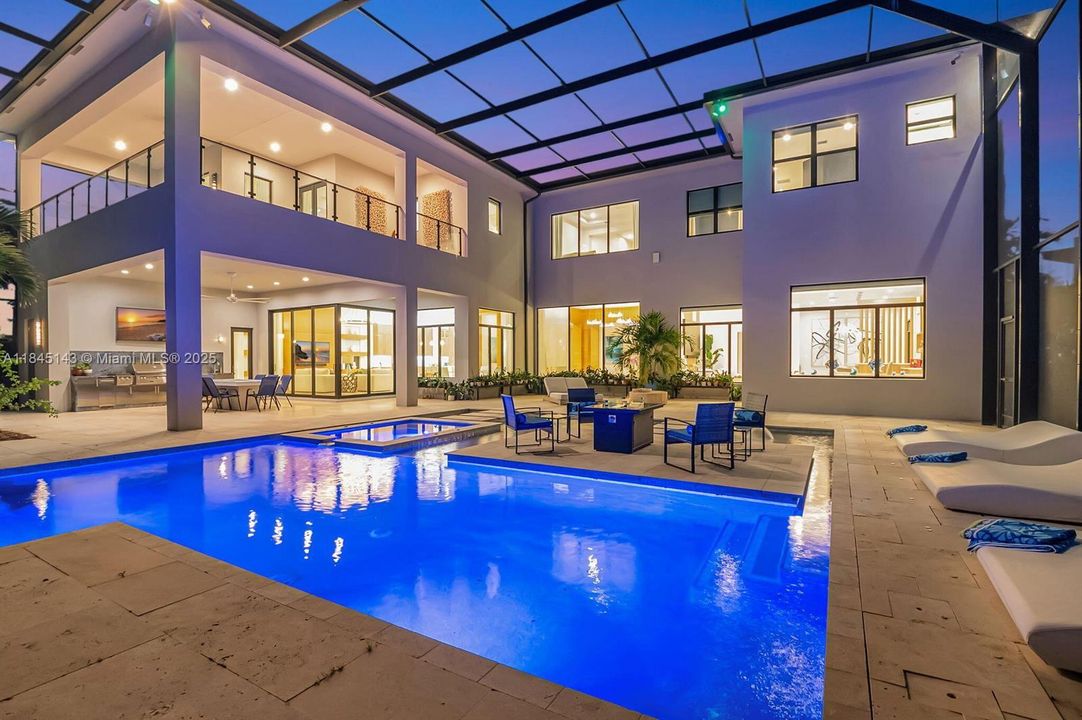 Recently Rented: $50,000 (6 beds, 6 baths, 8083 Square Feet)