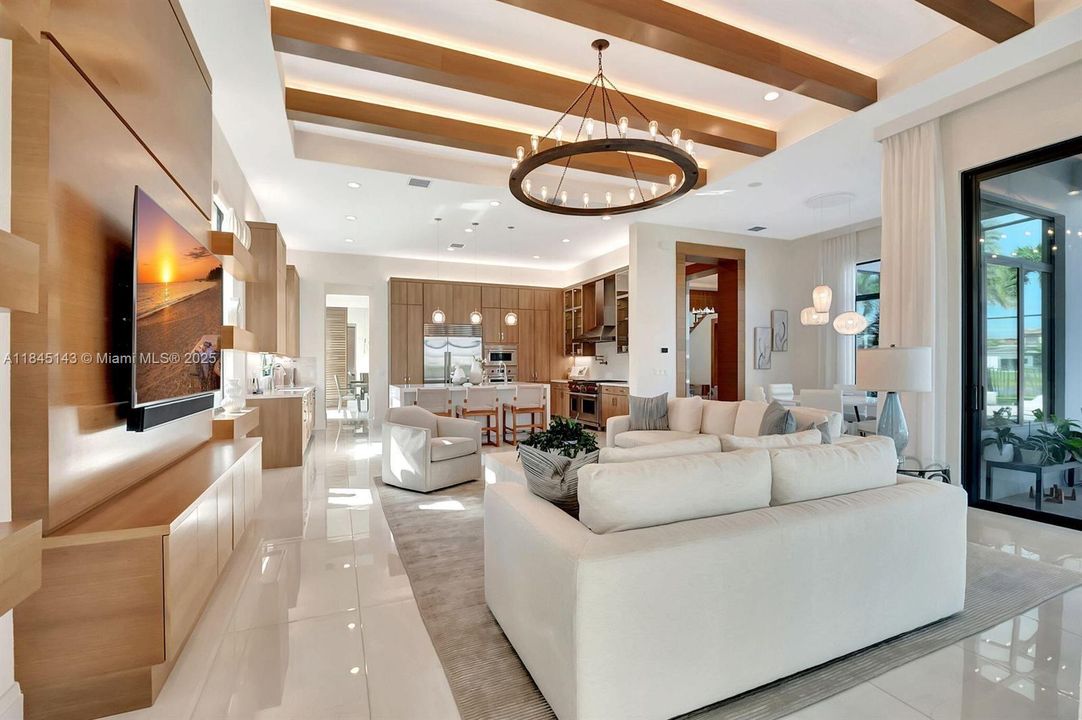 Recently Rented: $50,000 (6 beds, 6 baths, 8083 Square Feet)