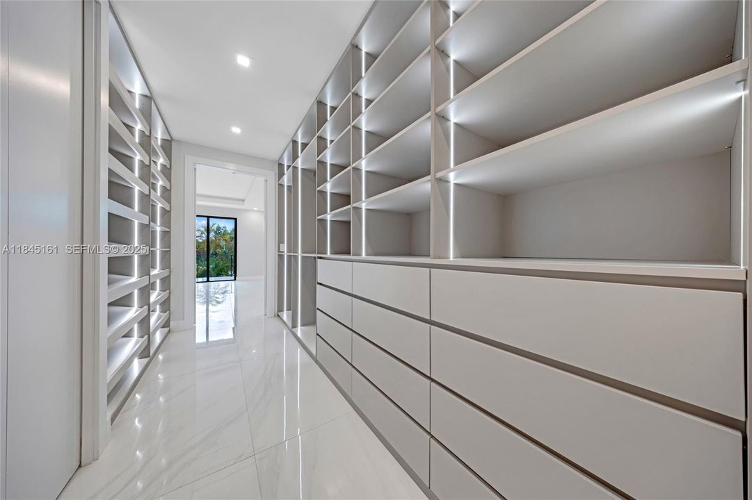 待售: $2,849,000 (5 贝兹, 4 浴室, 3184 平方英尺)