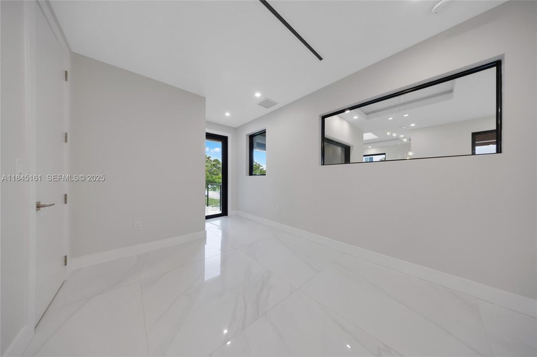 待售: $2,849,000 (5 贝兹, 4 浴室, 3184 平方英尺)