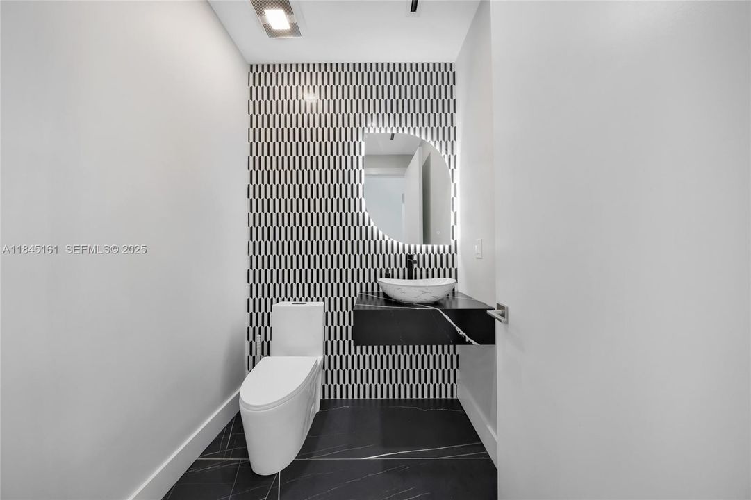 待售: $2,849,000 (5 贝兹, 4 浴室, 3184 平方英尺)