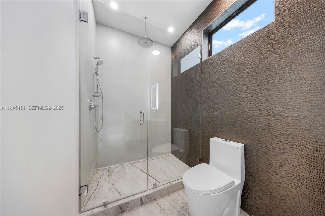 待售: $2,849,000 (5 贝兹, 4 浴室, 3184 平方英尺)