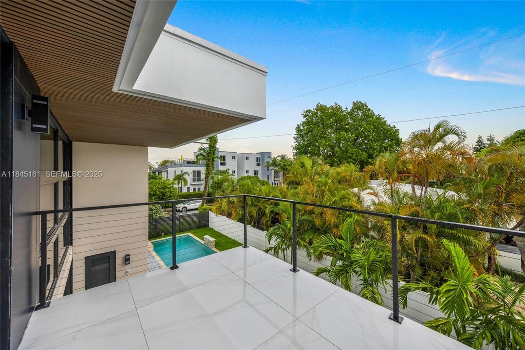 待售: $2,849,000 (5 贝兹, 4 浴室, 3184 平方英尺)