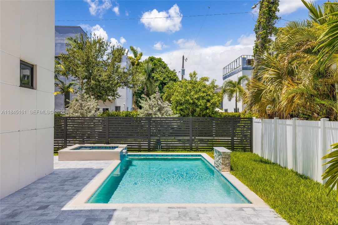 待售: $2,849,000 (5 贝兹, 4 浴室, 3184 平方英尺)