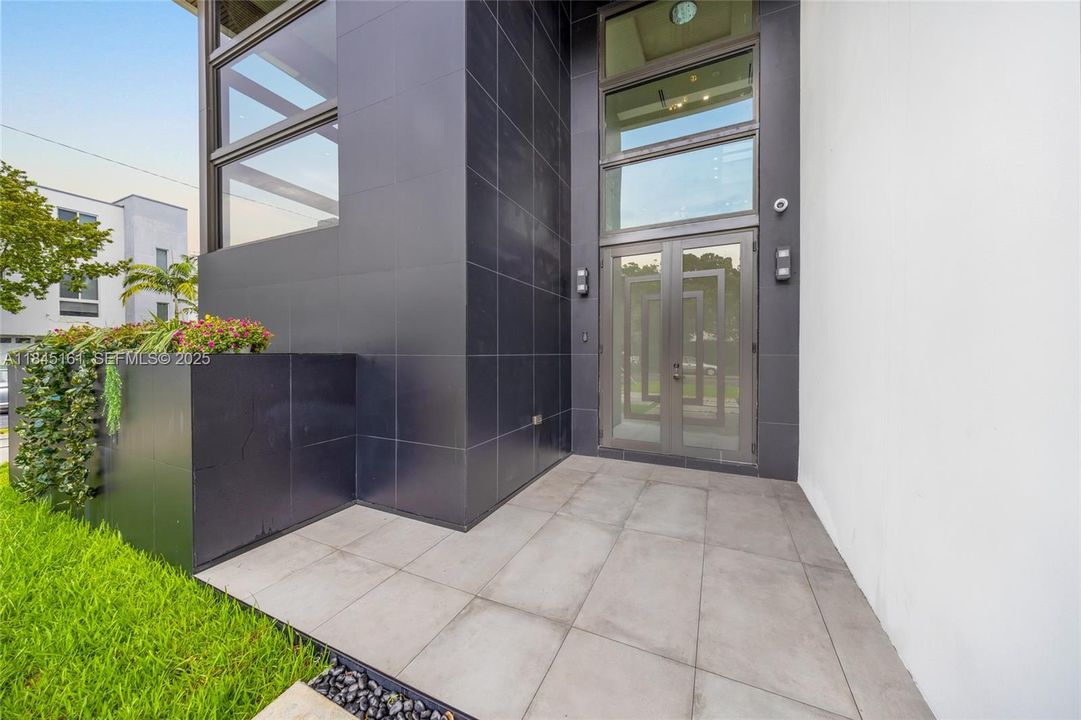 待售: $2,849,000 (5 贝兹, 4 浴室, 3184 平方英尺)