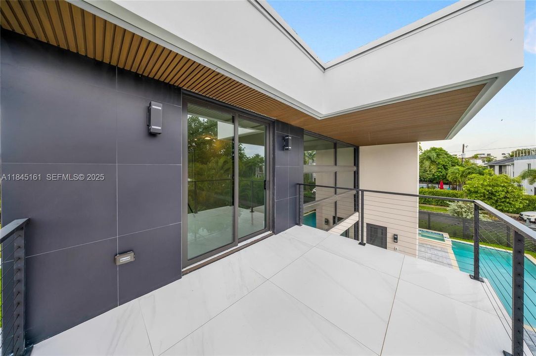 待售: $2,849,000 (5 贝兹, 4 浴室, 3184 平方英尺)