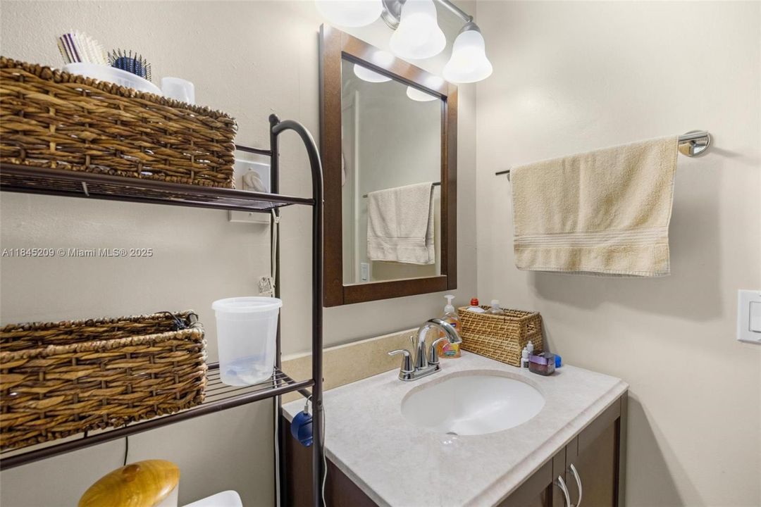 For Sale: $725,000 (0 beds, 0 baths, 1828 Square Feet)