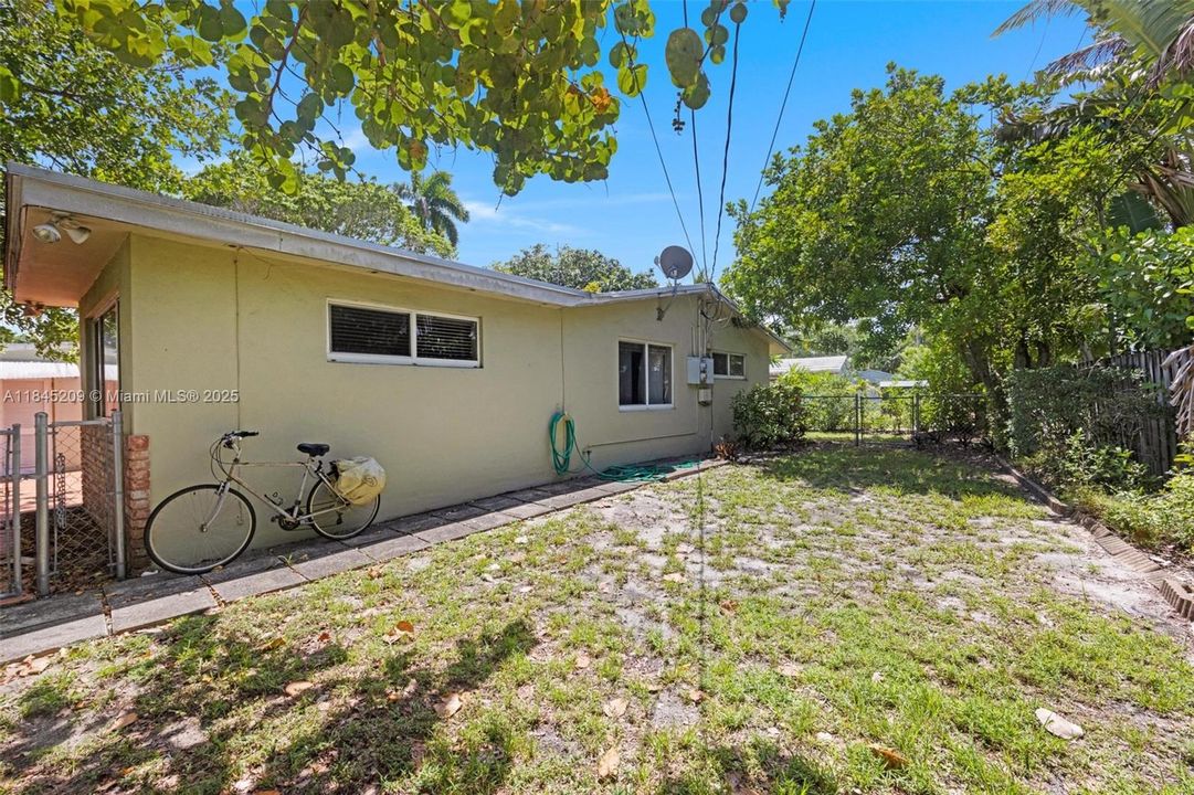 For Sale: $725,000 (0 beds, 0 baths, 1828 Square Feet)