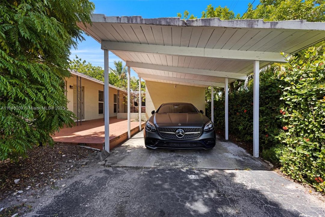 For Sale: $725,000 (0 beds, 0 baths, 1828 Square Feet)