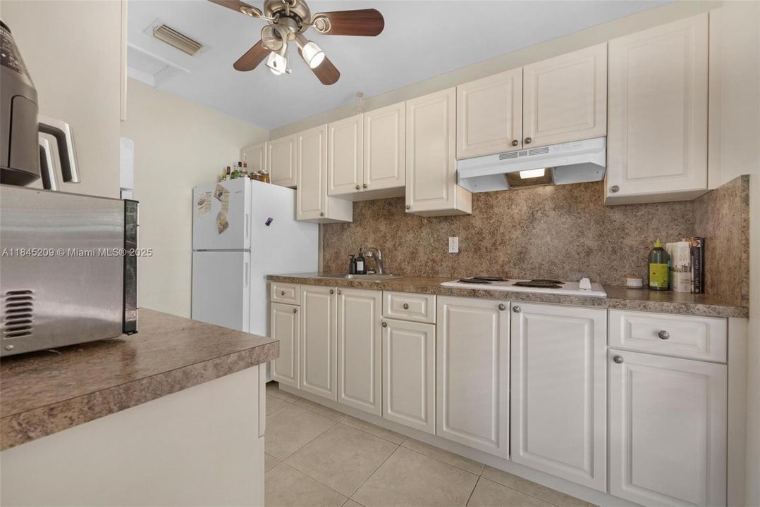 For Sale: $725,000 (0 beds, 0 baths, 1828 Square Feet)