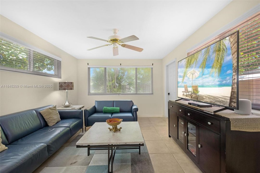 For Sale: $725,000 (0 beds, 0 baths, 1828 Square Feet)