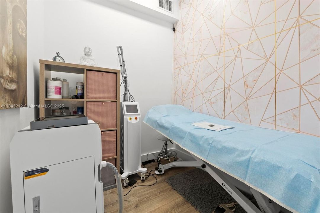 待售: $175,000 (0 贝兹, 0 浴室, 0 平方英尺)