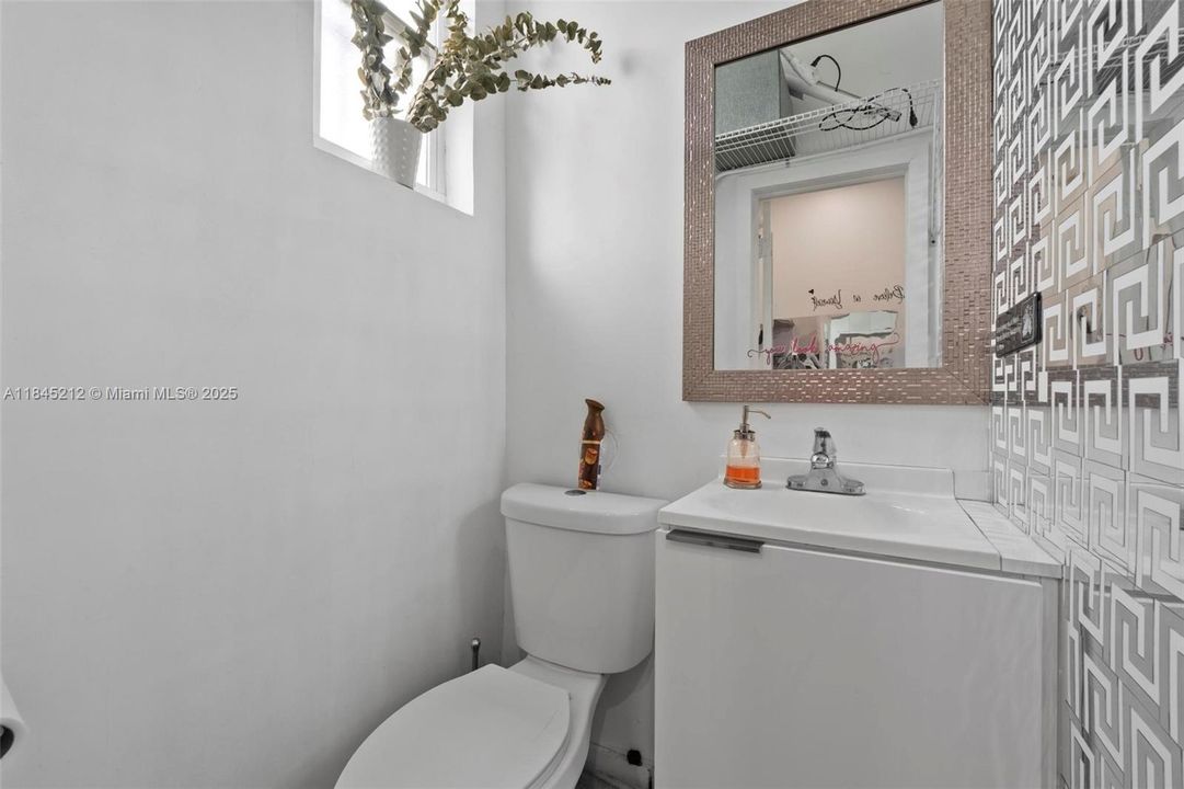 待售: $175,000 (0 贝兹, 0 浴室, 0 平方英尺)