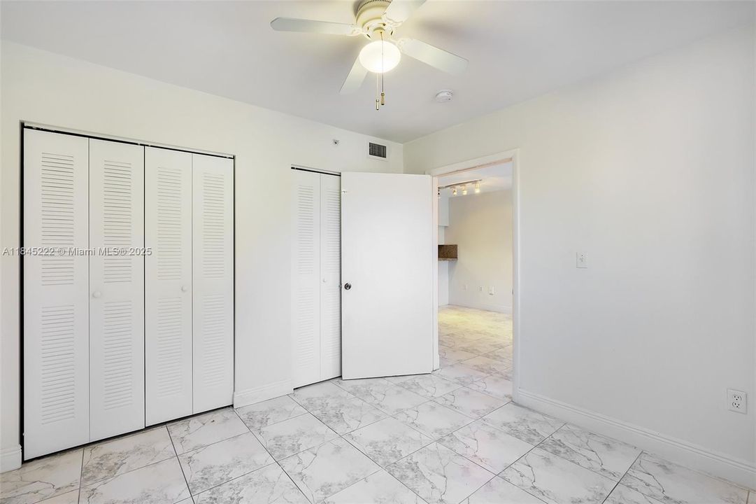 Recently Sold: $285,000 (2 beds, 2 baths, 795 Square Feet)
