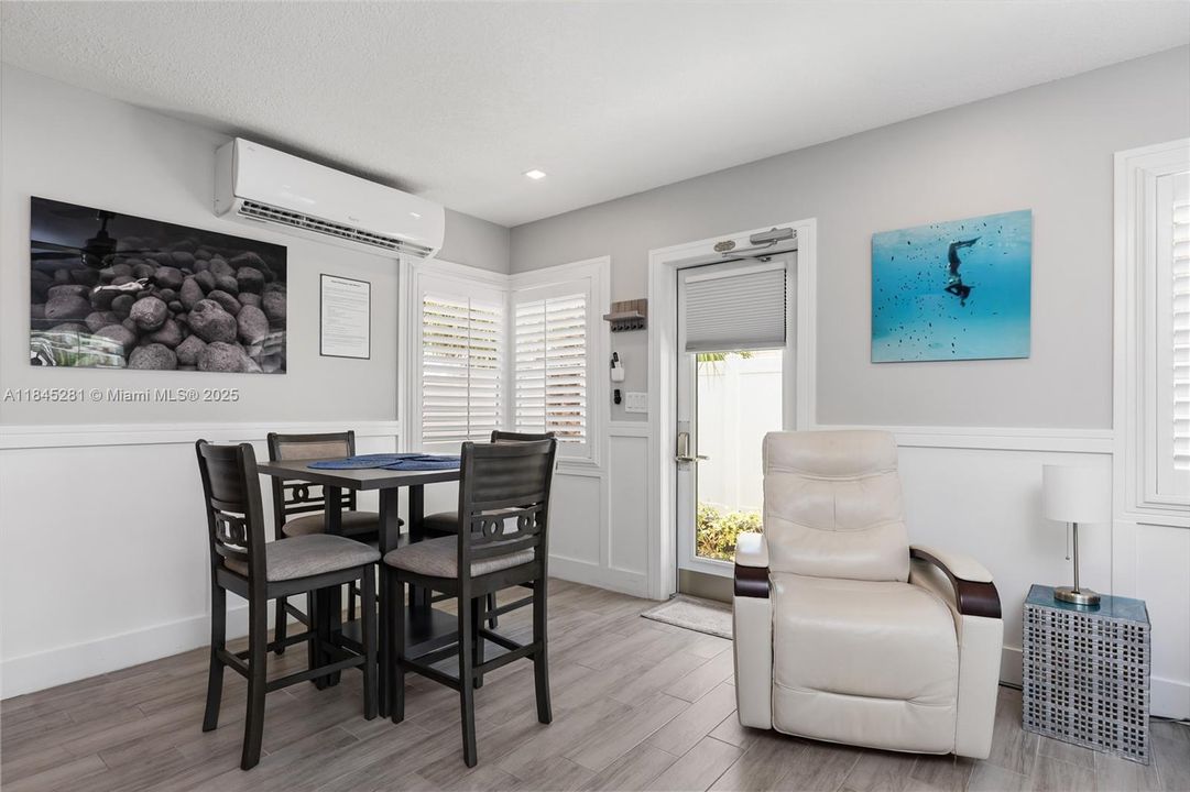 Recientemente alquilado: $2,250 (1 camas, 1 baños, 1960 Pies cuadrados)