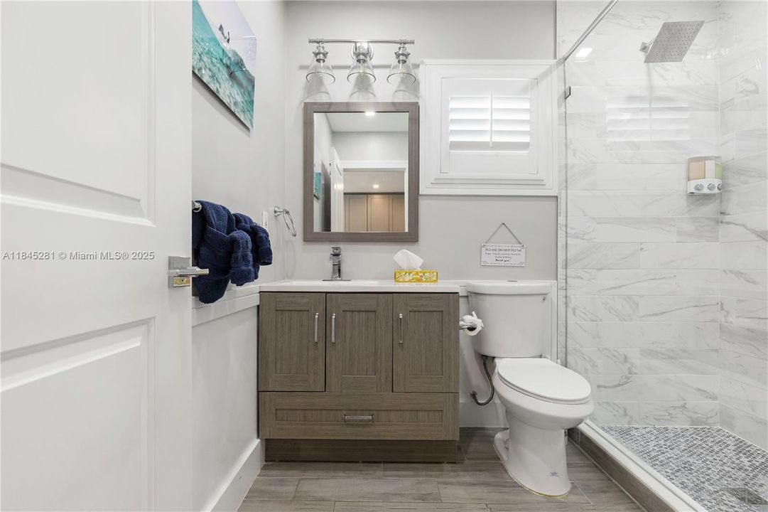 Recientemente alquilado: $2,250 (1 camas, 1 baños, 1960 Pies cuadrados)