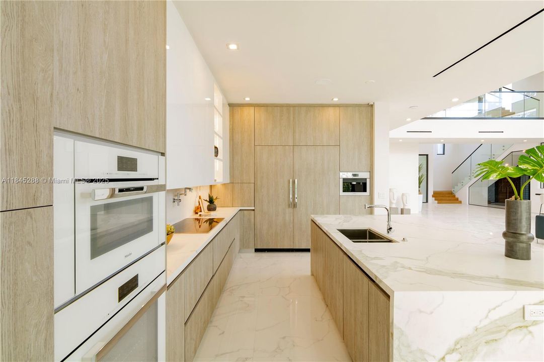 В аренду: $60,000 (7 спален, 9 ванн, 0 Квадратных фут)