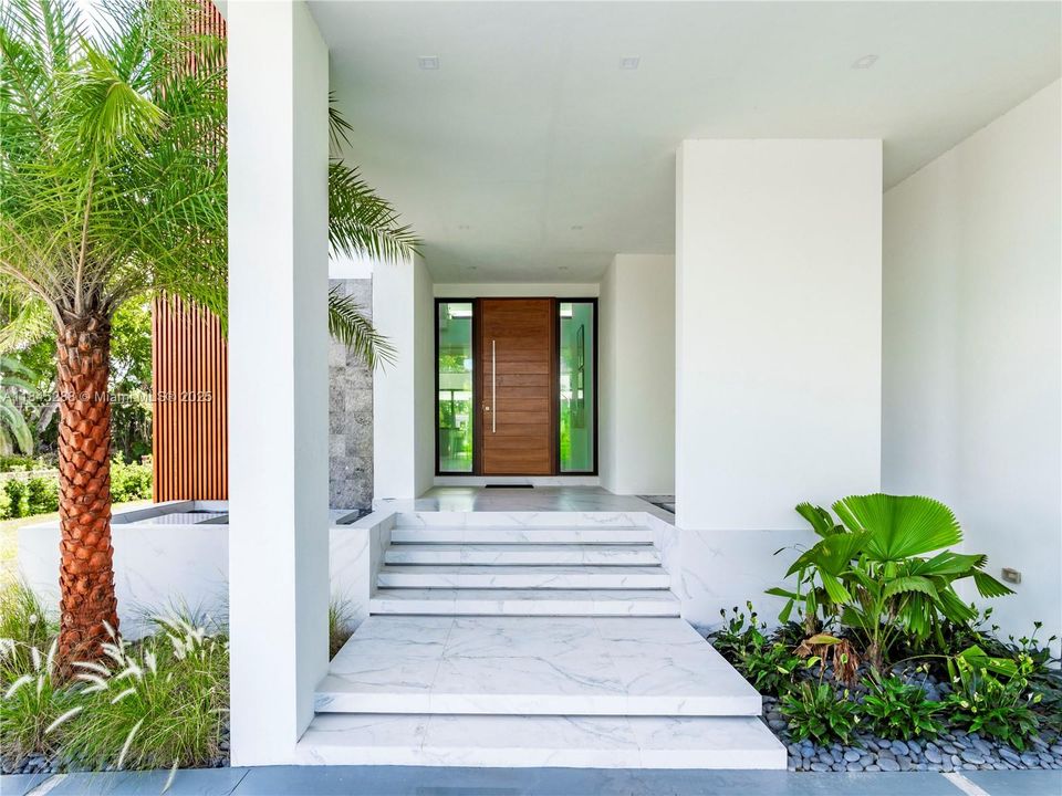 В аренду: $60,000 (7 спален, 9 ванн, 0 Квадратных фут)