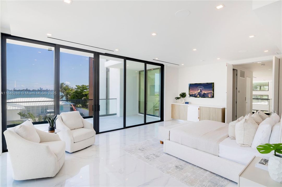 В аренду: $60,000 (7 спален, 9 ванн, 0 Квадратных фут)