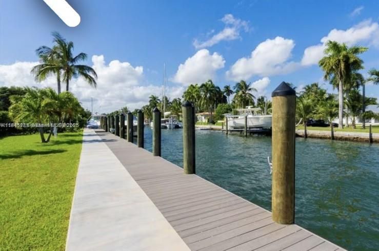 В аренду: $60,000 (7 спален, 9 ванн, 0 Квадратных фут)