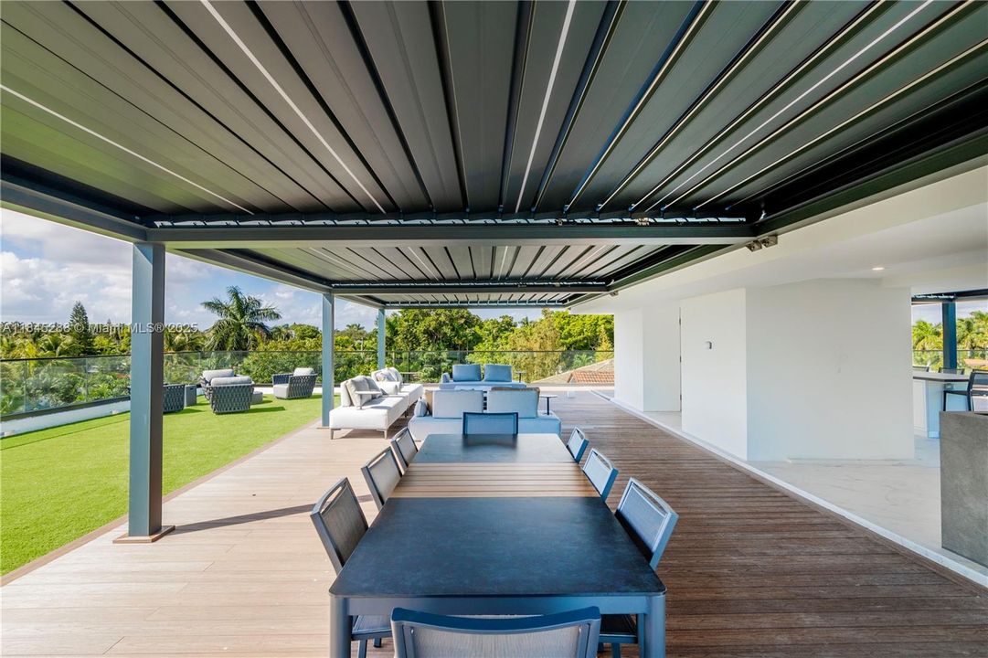 В аренду: $60,000 (7 спален, 9 ванн, 0 Квадратных фут)