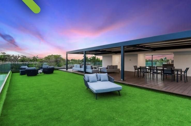 В аренду: $60,000 (7 спален, 9 ванн, 0 Квадратных фут)