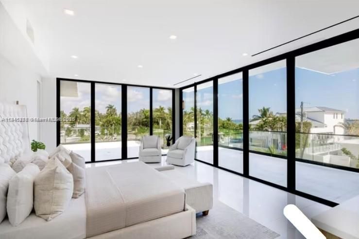 В аренду: $60,000 (7 спален, 9 ванн, 0 Квадратных фут)