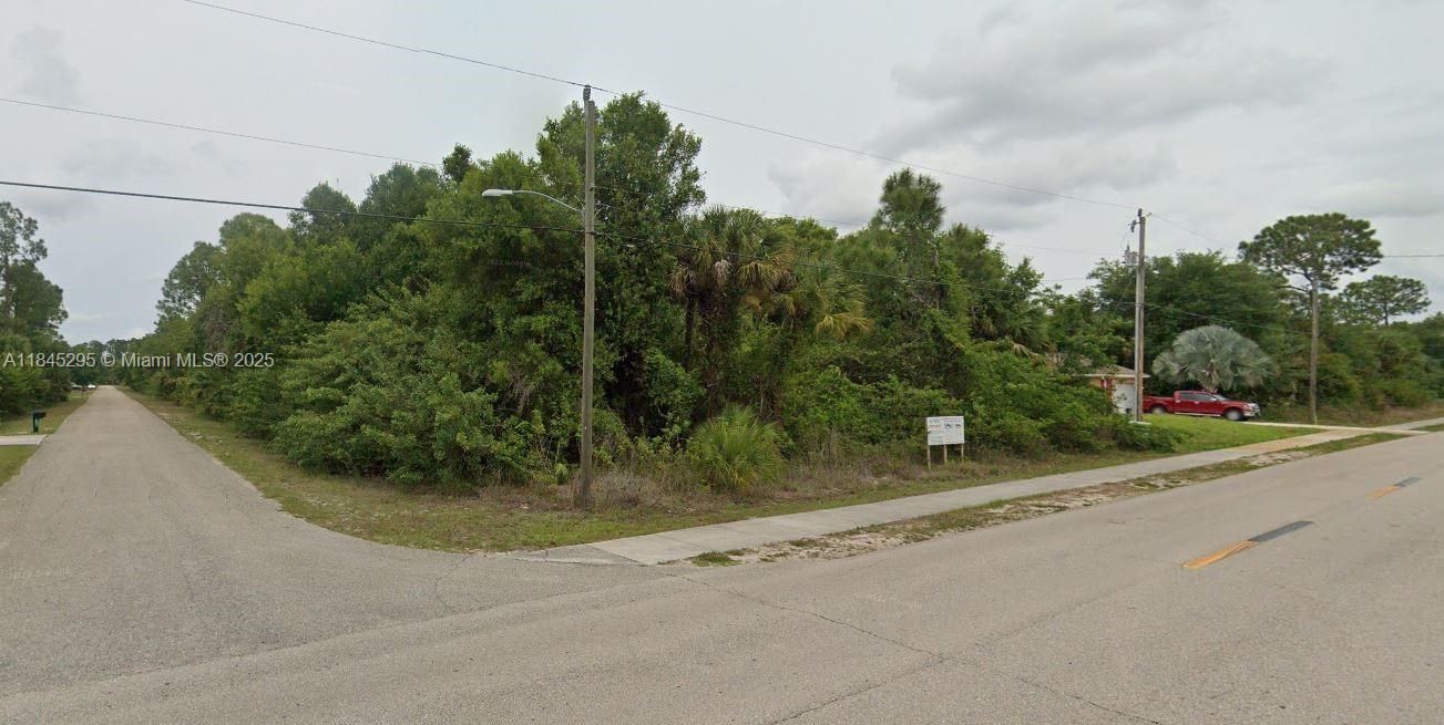 En Venta: $28,500 (0.25 acres)